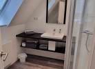 Badezimmer mit Dusche